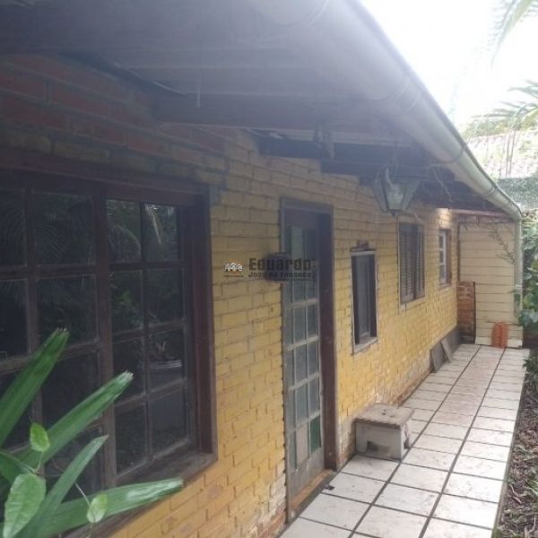 CASA NO BAIRRO VILA NOVA 