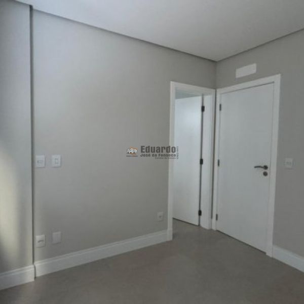 APARTAMENTO 03 SU�TES FRENTE MAR EM PALMAS SC