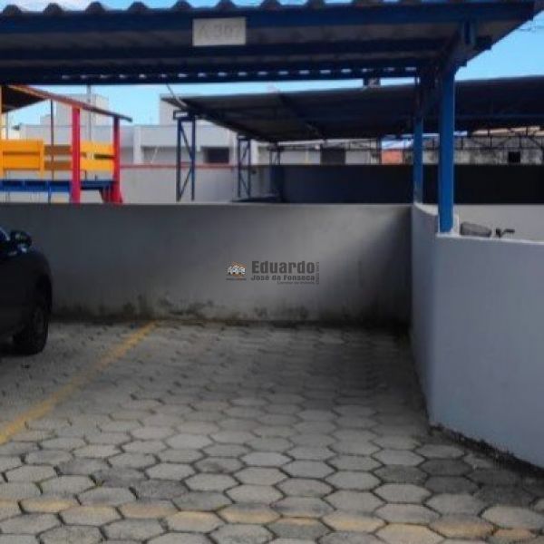 APARTAMENTO 02 DORMIT�RIOS EM TIJUCAS