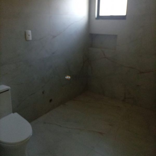 SOBRADO GEMINADO COM 02 SU�TES NOVO,PRONTO PARA MO