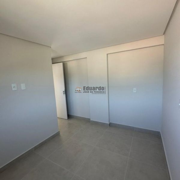 APARTAMENTO COM VISTA ESPETACULAR PARA  A  MONTANH