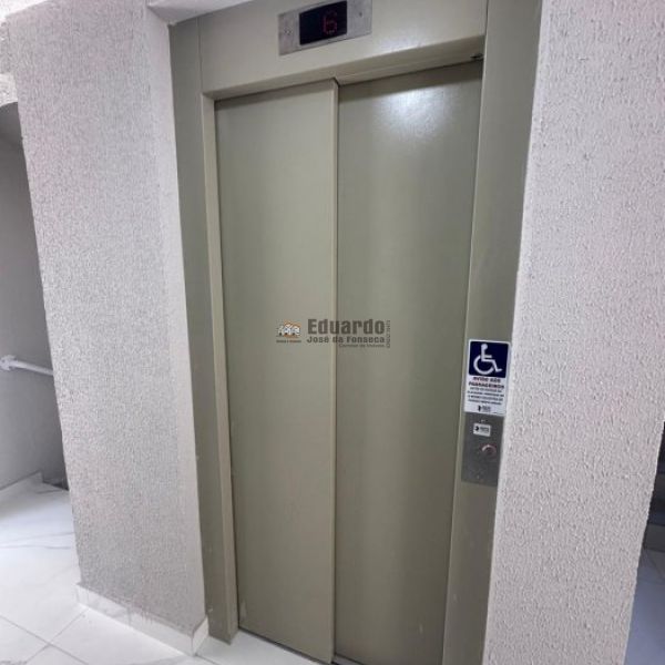 APARTAMENTO COM VISTA ESPETACULAR PARA  A  MONTANH