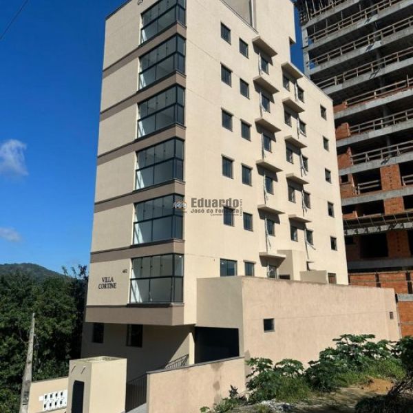 APARTAMENTO COM VISTA ESPETACULAR PARA  A  MONTANH