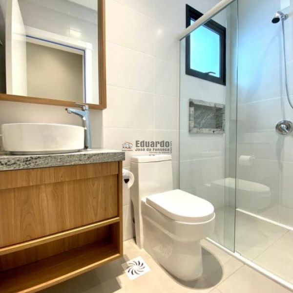 APARTAMENTO A 200METROS DA PRAIA GRANDE EM GOVERNA
