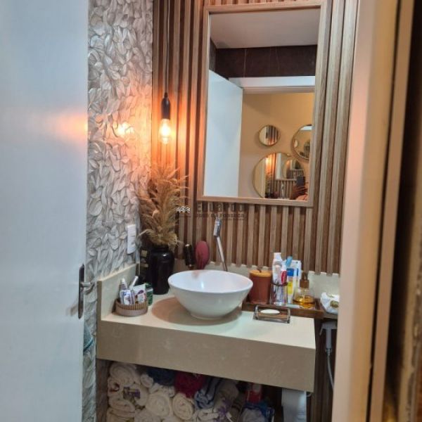 APARTAMENTO T�RREO,MOBILIADO,PRONTO PARA MORAR.
