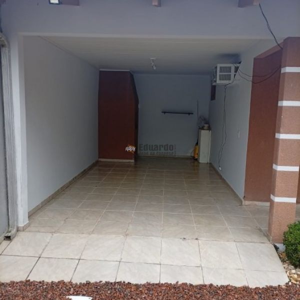 CASA DUAS SU�TES E DUAS VAGAS