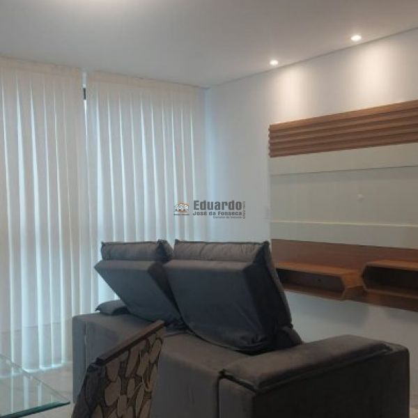 APARTAMENTO PR�XIMO AO MAR MOBILIADO