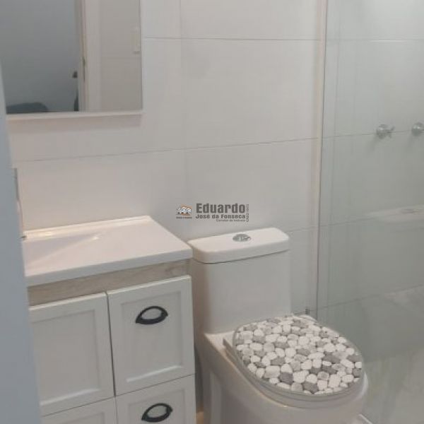 APARTAMENTO PR�XIMO AO MAR MOBILIADO