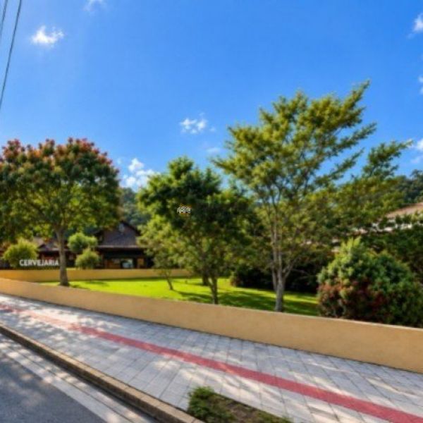 EXCELENTE TERRENO CENTRO DE PORTO BELO.