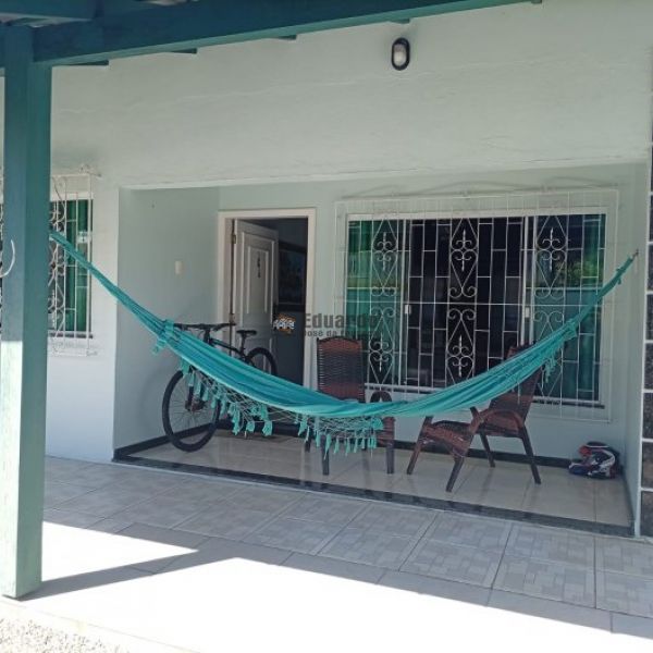 CASA 03 DORMIT�RIOS LOCA��O ANUAL