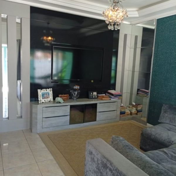 CASA 03 DORMIT�RIOS LOCA��O ANUAL