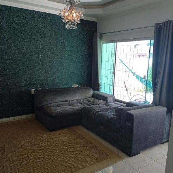 CASA 03 DORMIT�RIOS LOCA��O ANUAL