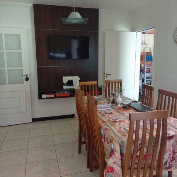 CASA 03 DORMIT�RIOS LOCA��O ANUAL