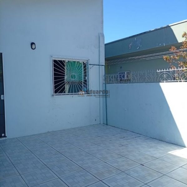 CASA 03 DORMIT�RIOS LOCA��O ANUAL