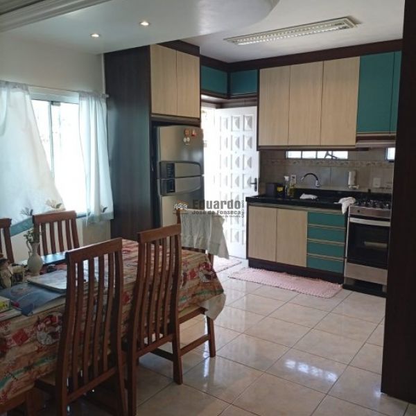 CASA 03 DORMIT�RIOS LOCA��O ANUAL