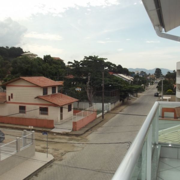 Sobrado e Apartamento centro de Porto Be