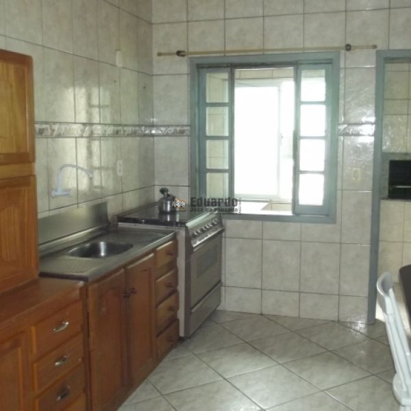 Sobrado e Apartamento centro de Porto Be