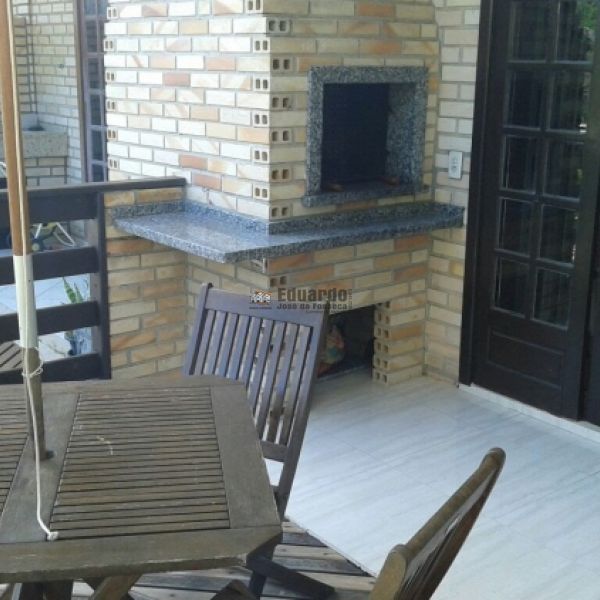 SOBRADO DUPLEX A VENDA 200 METROS DA PRAIA