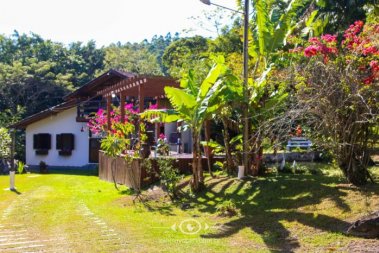 CHACARA EM CANELINHA