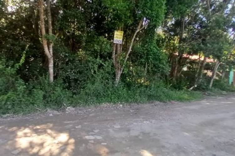TERRENO NA PRAIA DE MARISCAL - BOMBINHAS 