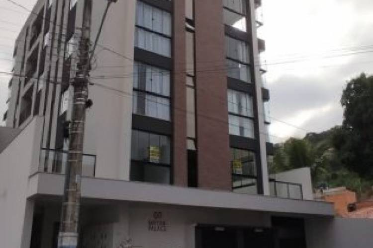 APARTAMENTO TR�S SU�TES